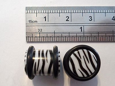 2 pieces Pair Black Zebra Stripe No Flare Lobe Plugs 00 gauge 00g O rings - I Love My Piercings!