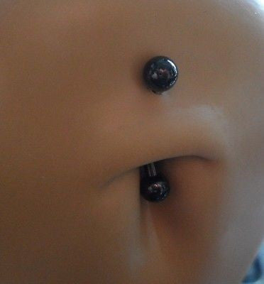 Black Titanium Curved Barbell Belly Ring 5mm Balls 14 gauge 14g - I Love My Piercings!