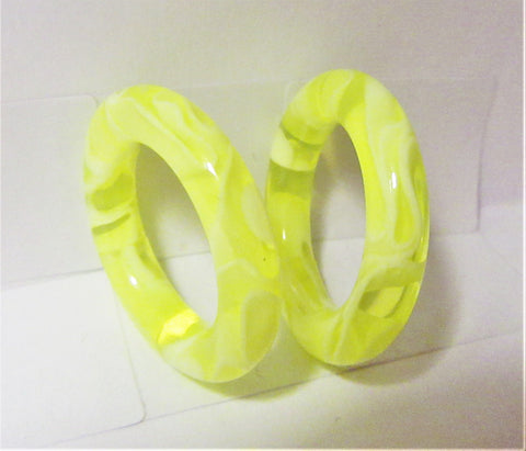 Pair Yellow Marble Light Acrylic Seamless Segment Hoops Rings Plugs 4 gauge 4g - I Love My Piercings!